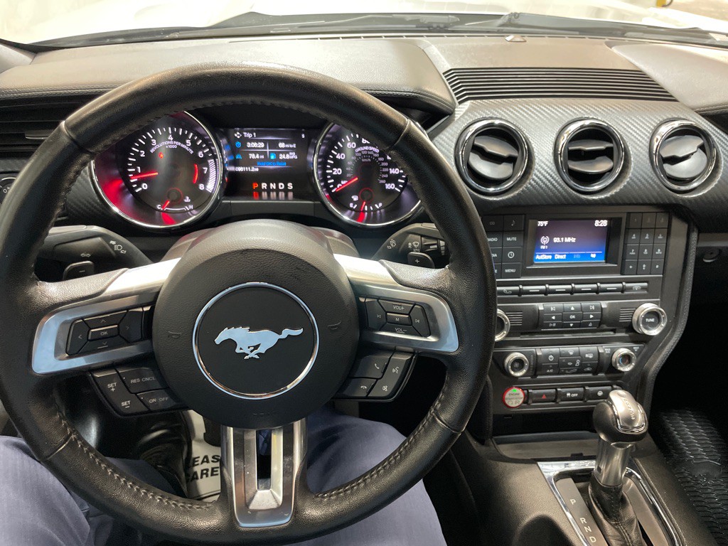 2017 Ford Mustang Image 21