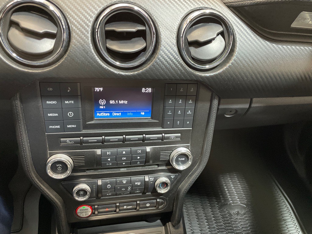 2017 Ford Mustang Image 22