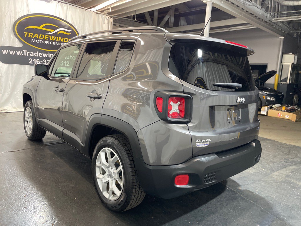 2017 Jeep Renegade Image 11