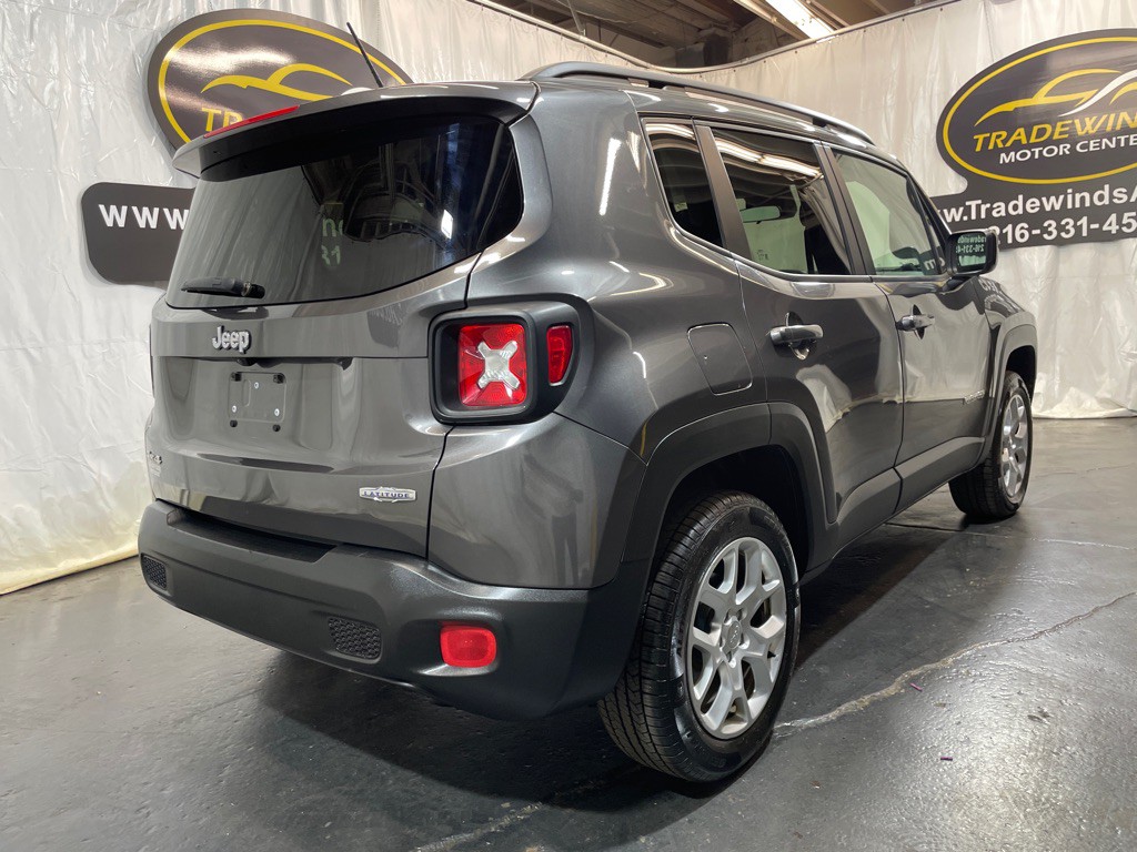 2017 Jeep Renegade Image 13