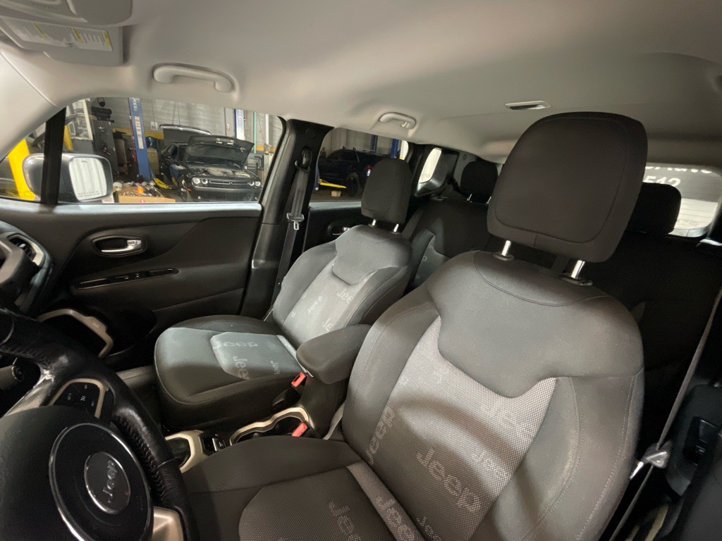 2017 Jeep Renegade Image 20