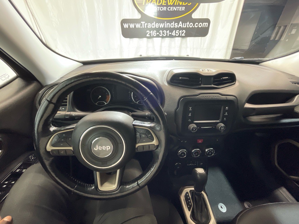 2017 Jeep Renegade Image 21
