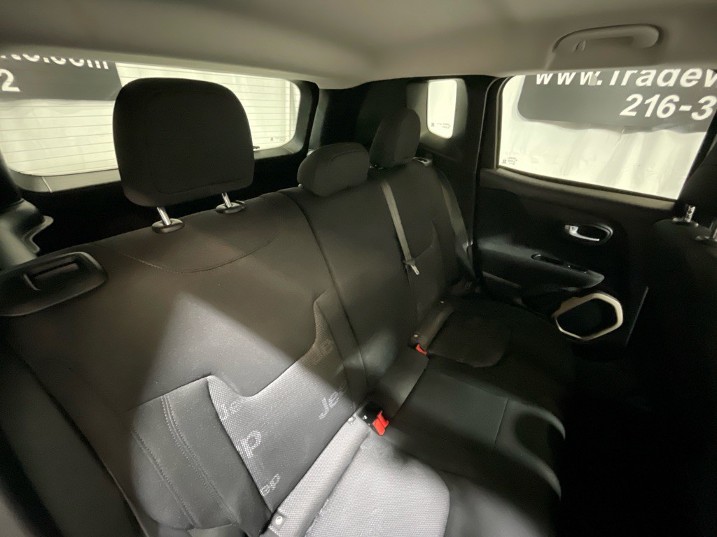 2017 Jeep Renegade Image 27