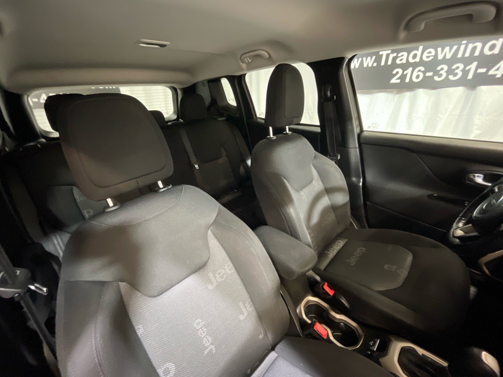 2017 Jeep Renegade Image 31