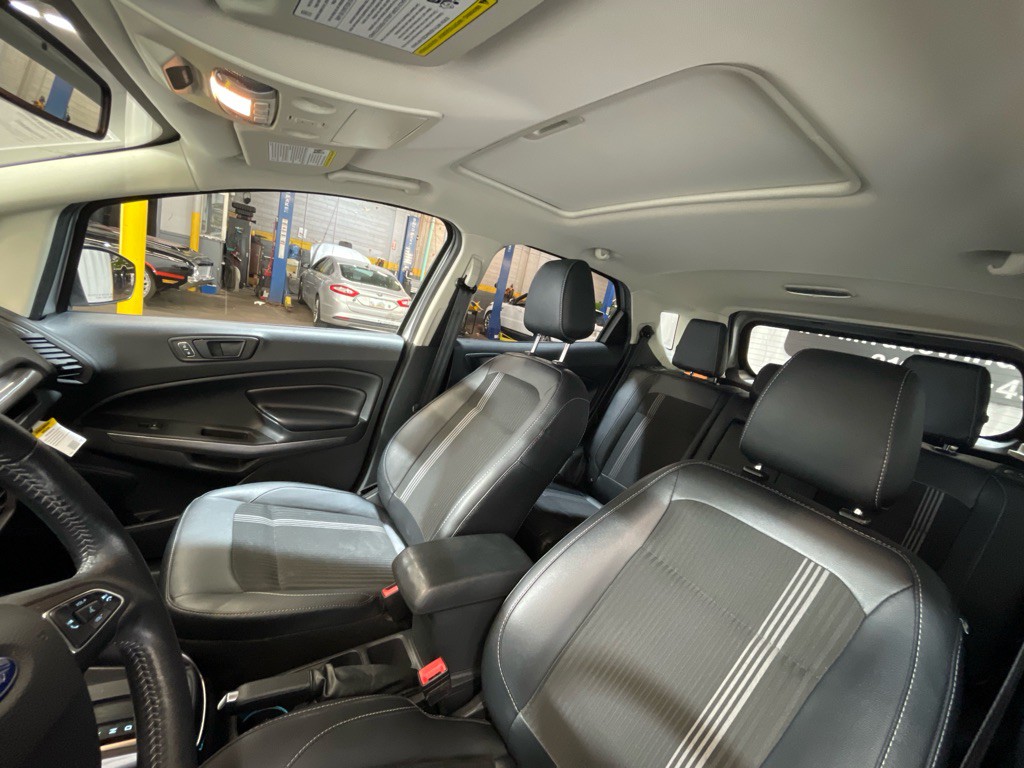 2021 Ford Econoline Image 22