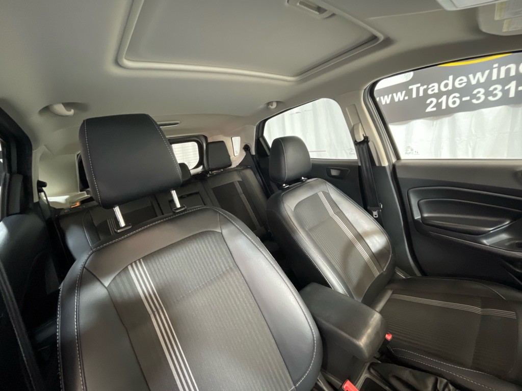 2021 Ford Econoline Image 36