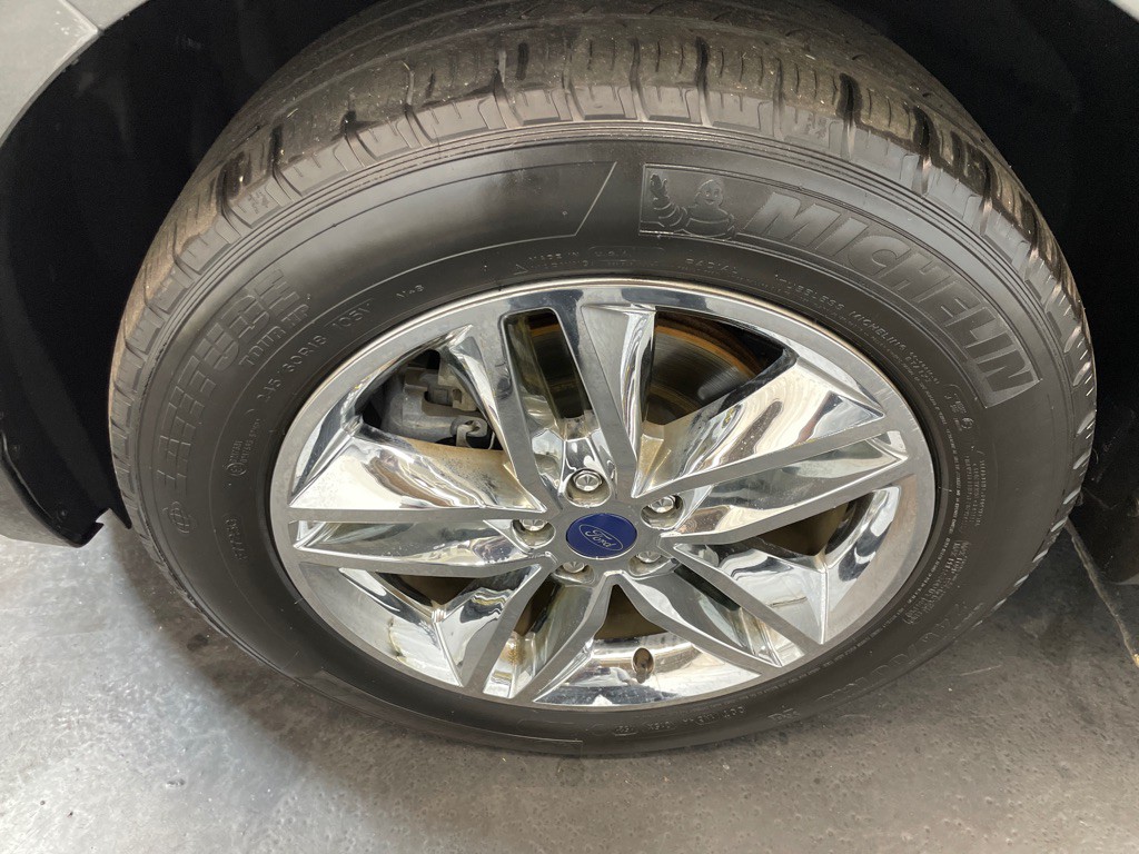 2016 Ford Edge Image 17