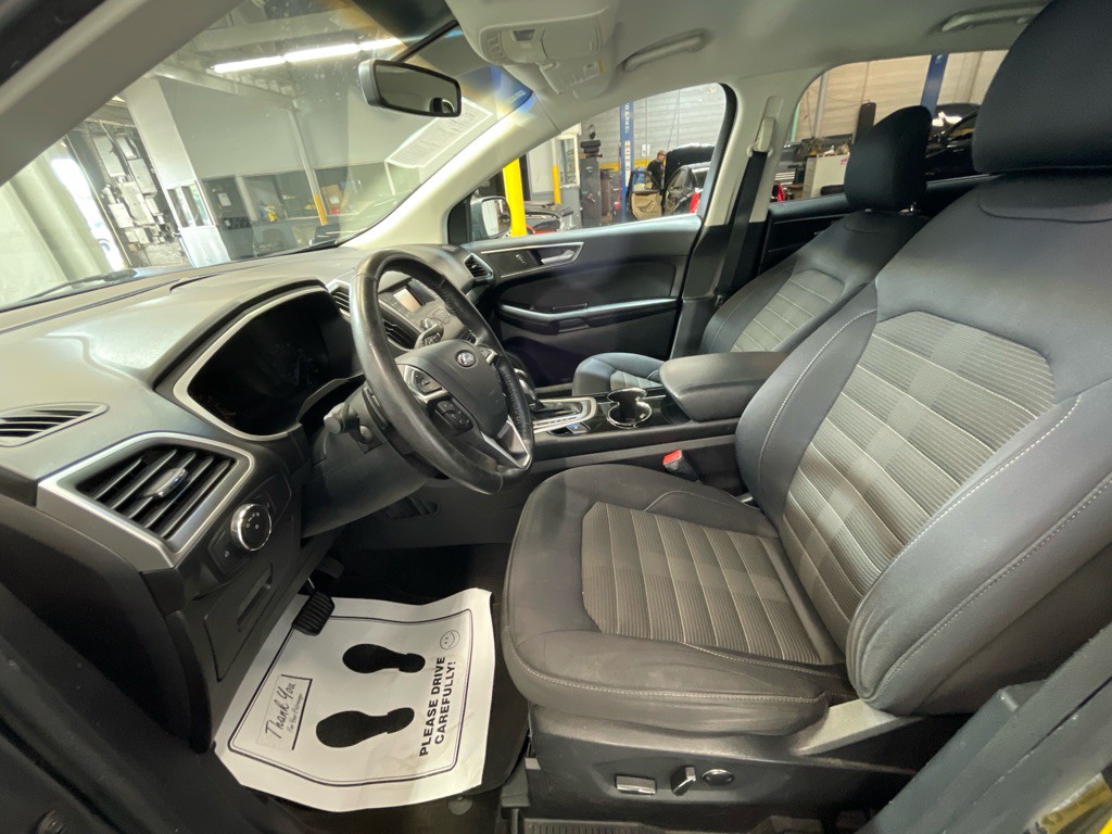 2016 Ford Edge Image 23