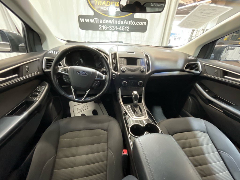 2016 Ford Edge Image 32