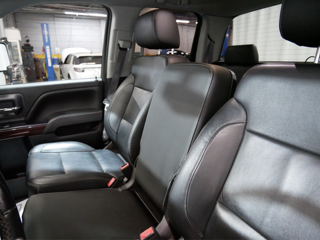 2015 GMC Sierra Image 17