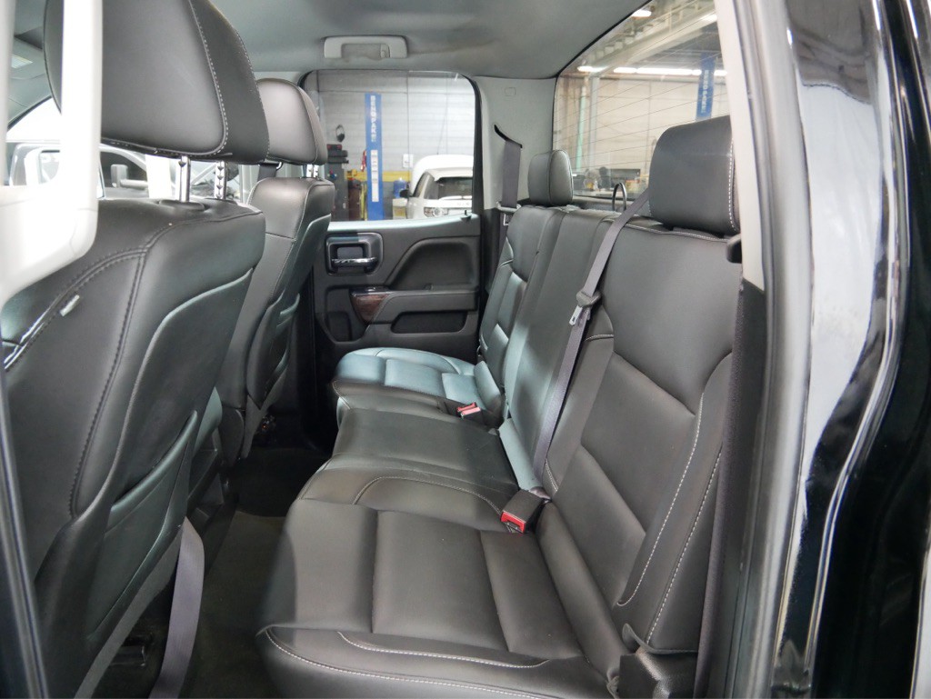 2015 GMC Sierra Image 25
