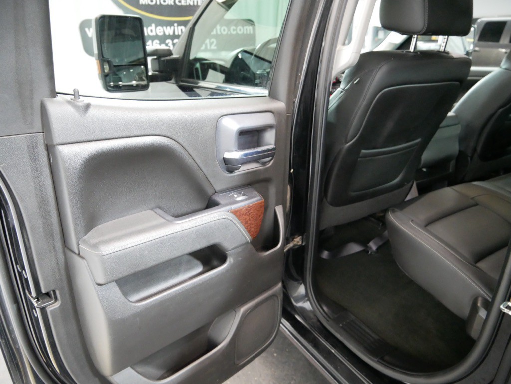 2015 GMC Sierra Image 26