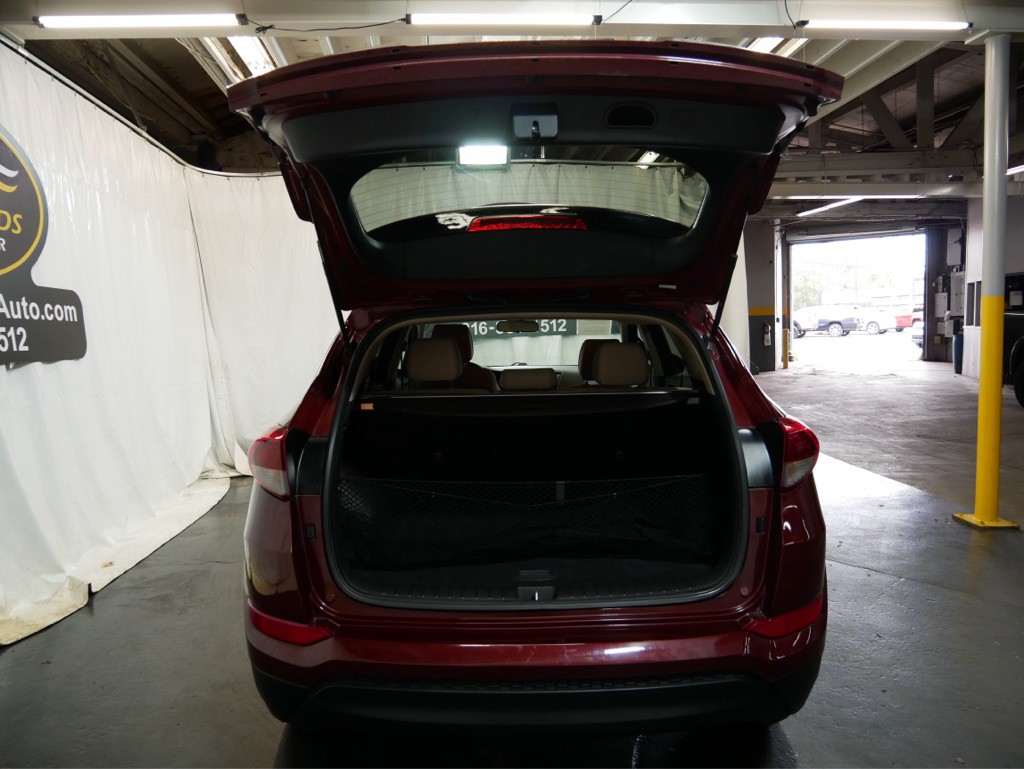 2016 Hyundai Tucson Image 18