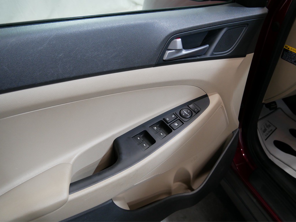 2016 Hyundai Tucson Image 22
