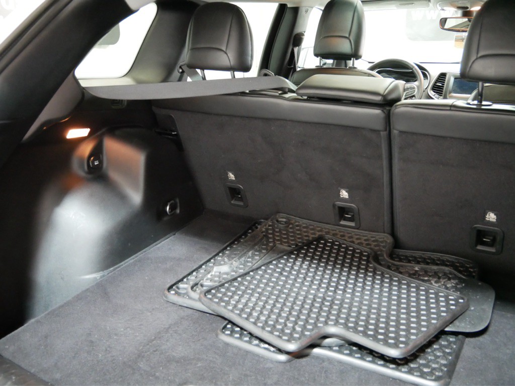 2019 Jeep Cherokee Image 29