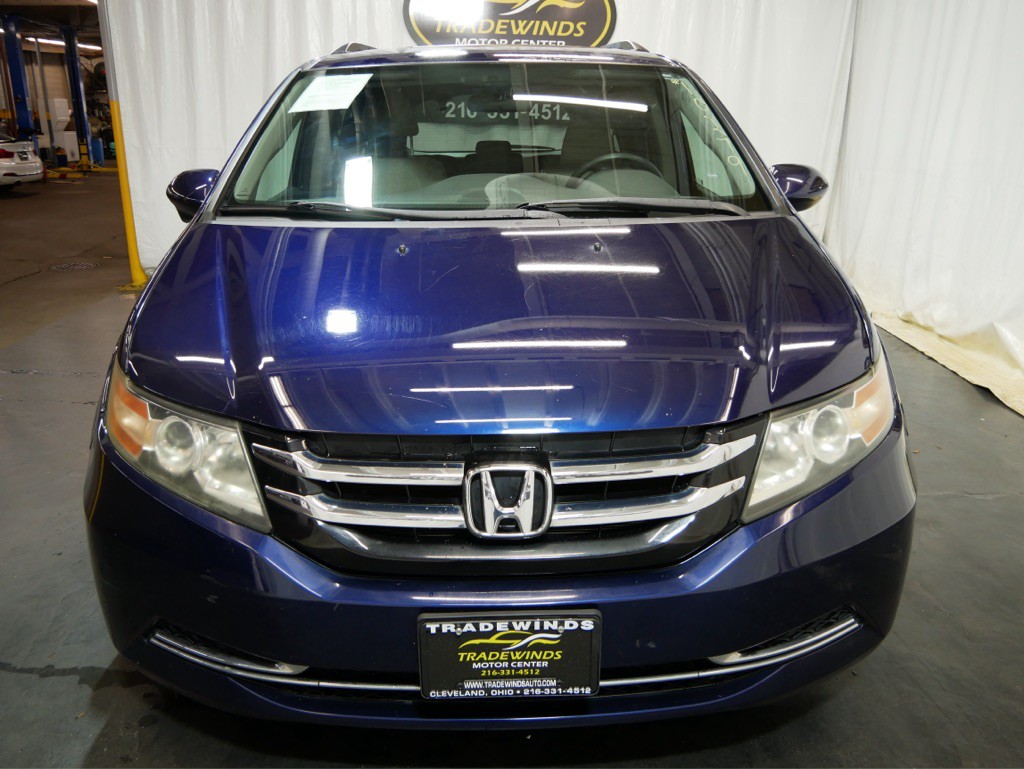 2017 Honda Odyssey Image 2