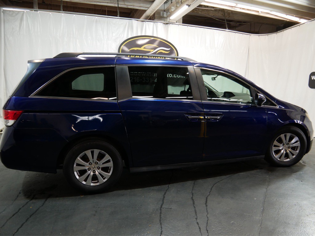 2017 Honda Odyssey Image 3