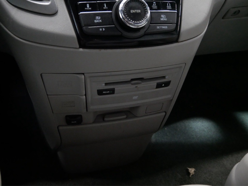 2017 Honda Odyssey Image 16