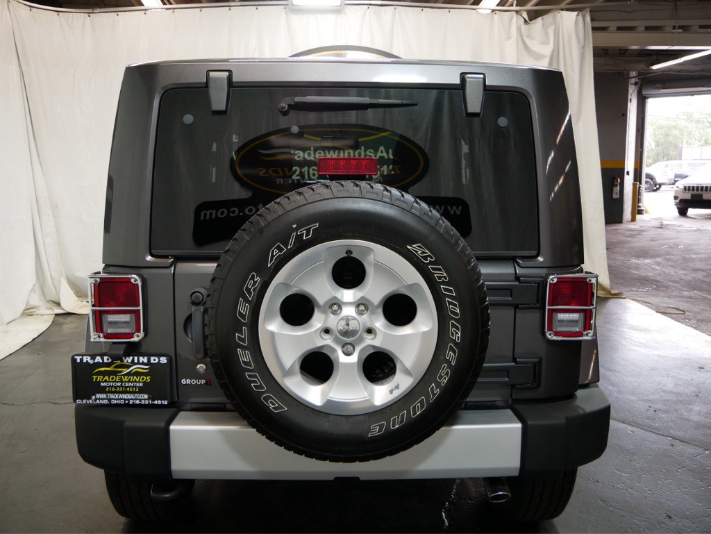 2014 Jeep Wrangler Image 9