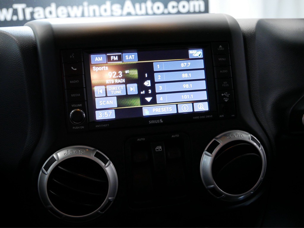 2014 Jeep Wrangler Image 20