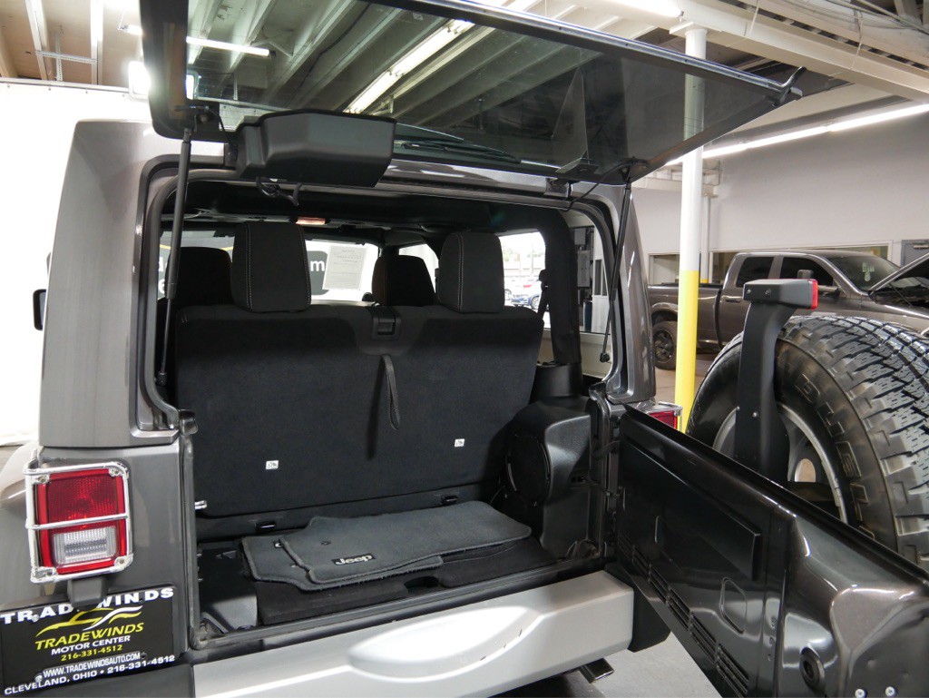 2014 Jeep Wrangler Image 29