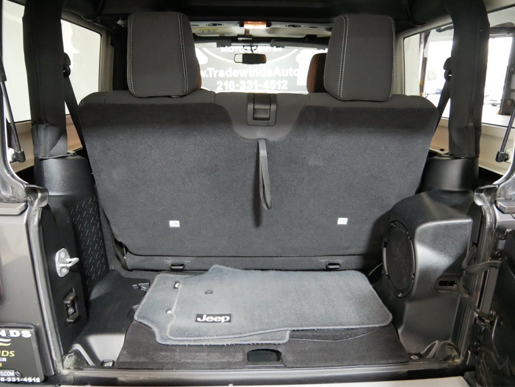 2014 Jeep Wrangler Image 30