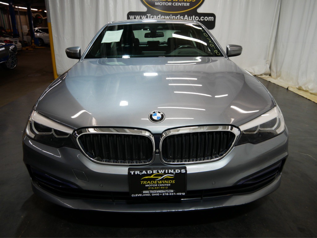 2019 BMW 5 Series Image 2