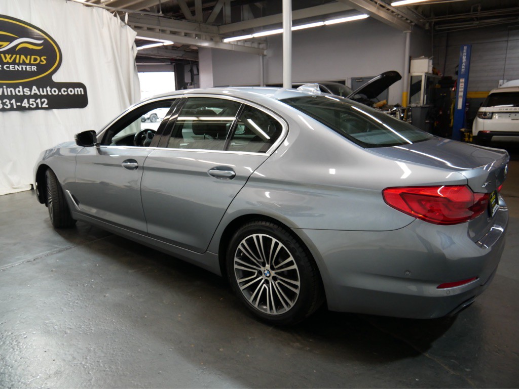 2019 BMW 5 Series Image 6