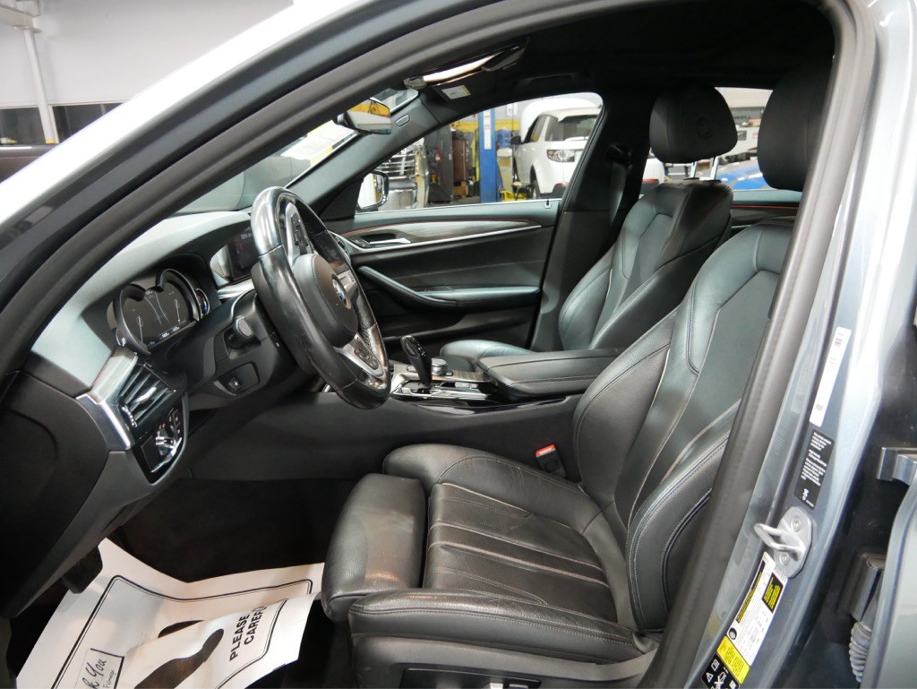 2019 BMW 5 Series Image 13