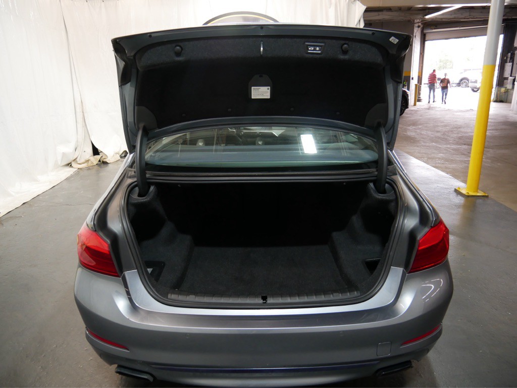 2019 BMW 5 Series Image 27