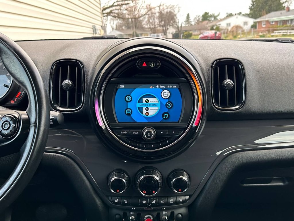 2020 MINI Countryman Image 25