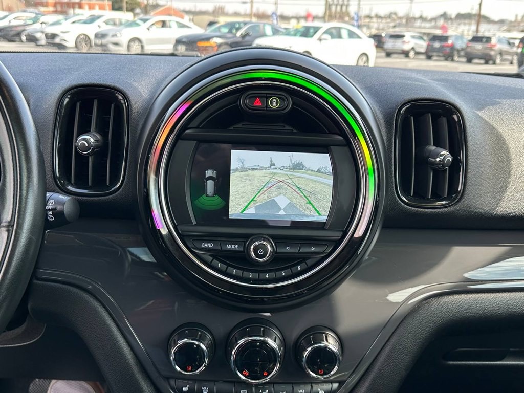 2020 MINI Countryman Image 26