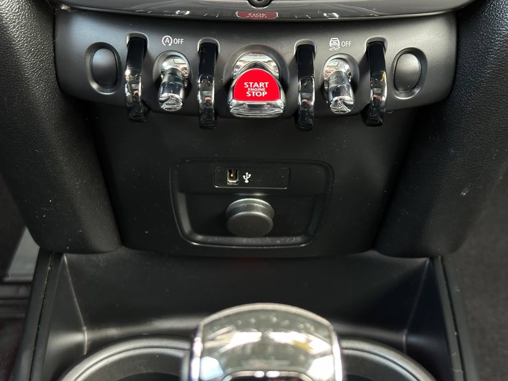 2020 MINI Countryman Image 29