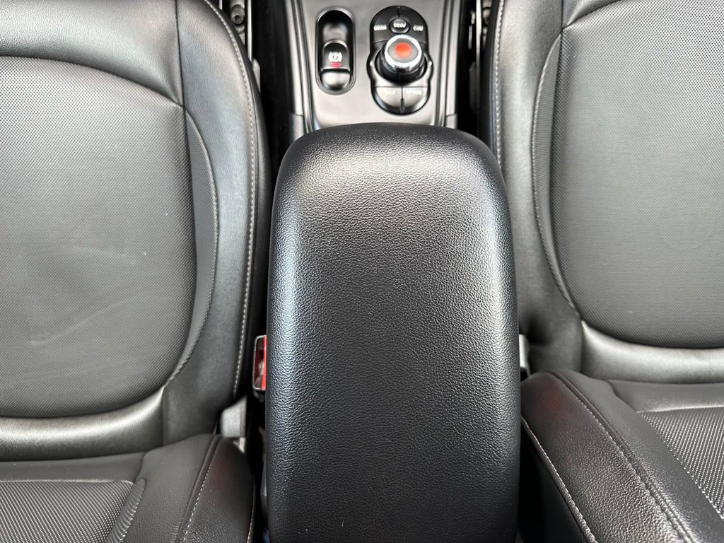 2020 MINI Countryman Image 31