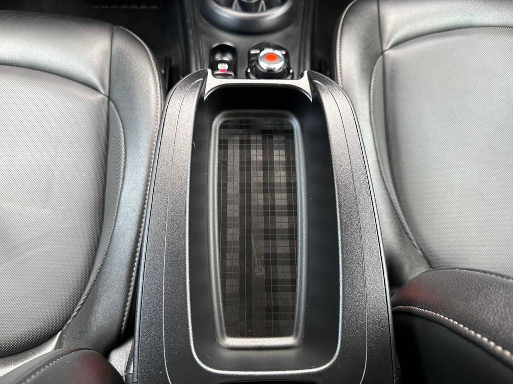 2020 MINI Countryman Image 32