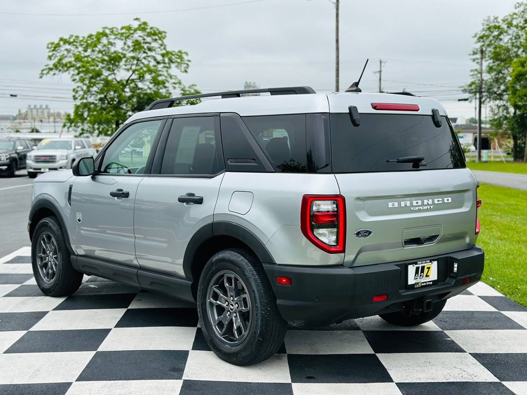 2022 Ford Bronco Image 7