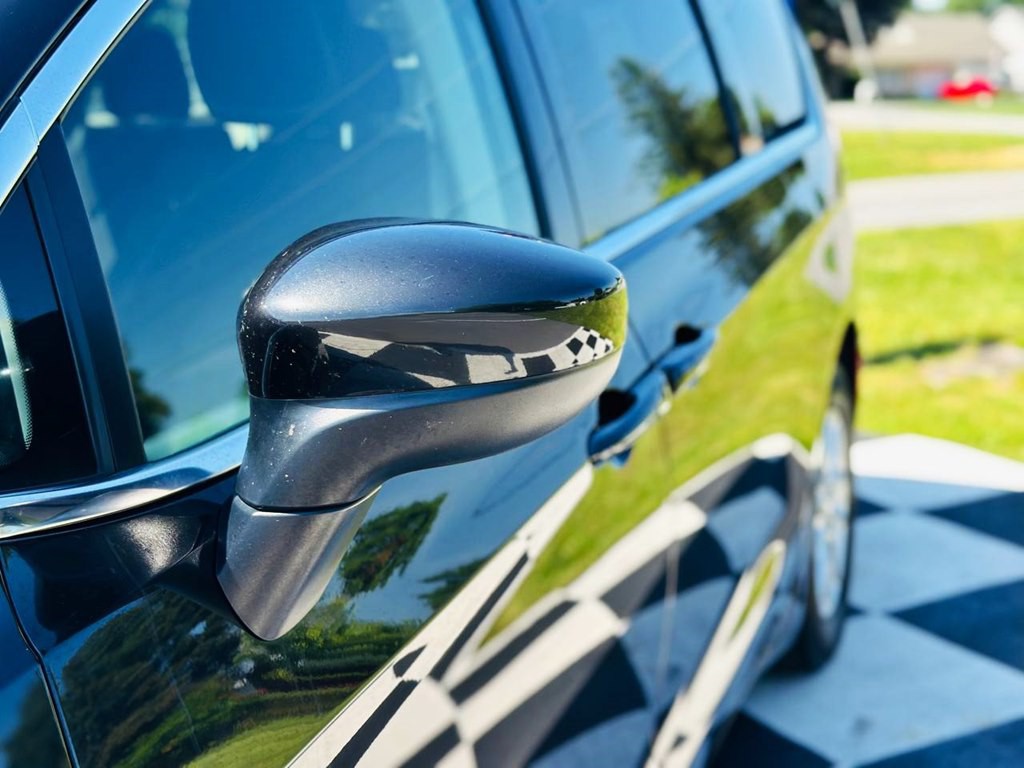 2022 Chrysler Voyager Image 11