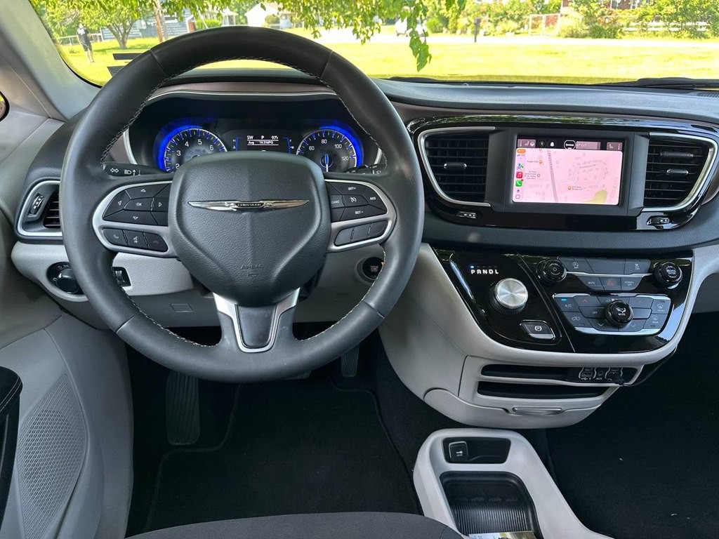 2022 Chrysler Voyager Image 18