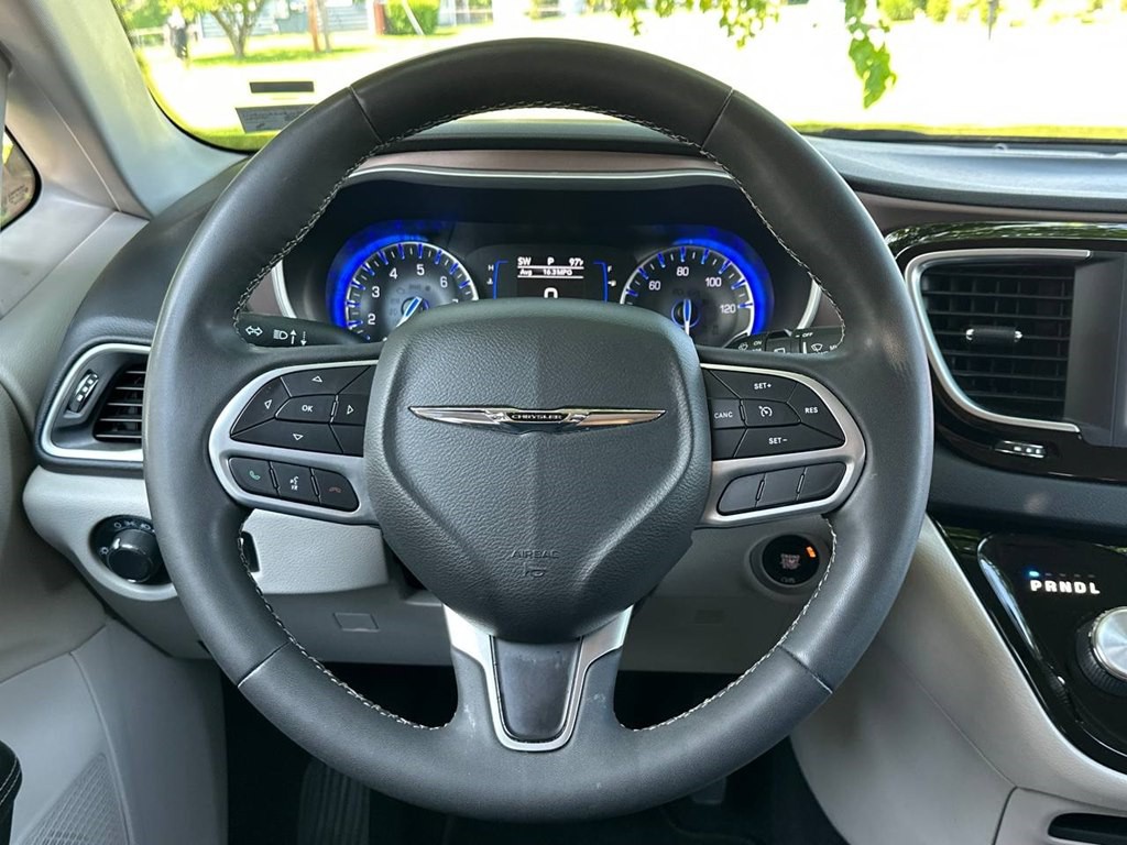 2022 Chrysler Voyager Image 19