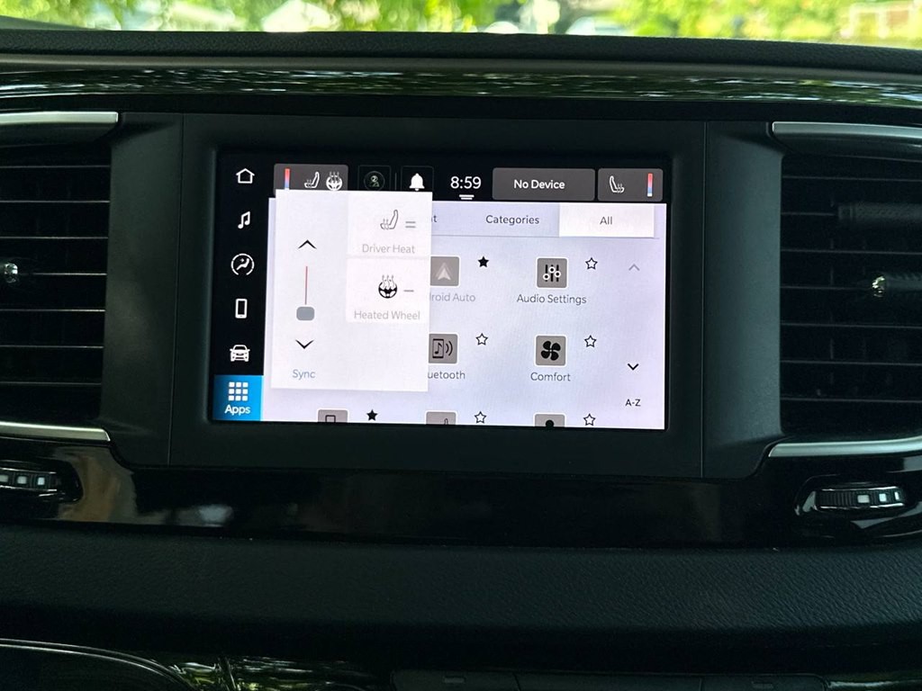 2022 Chrysler Voyager Image 26