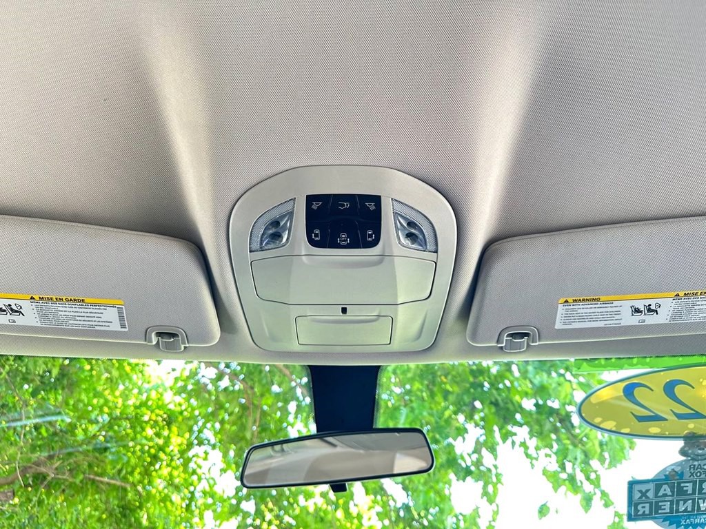 2022 Chrysler Voyager Image 35
