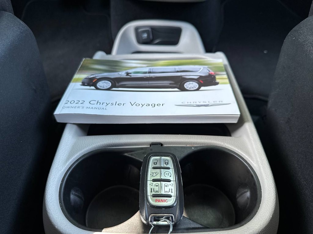 2022 Chrysler Voyager Image 46
