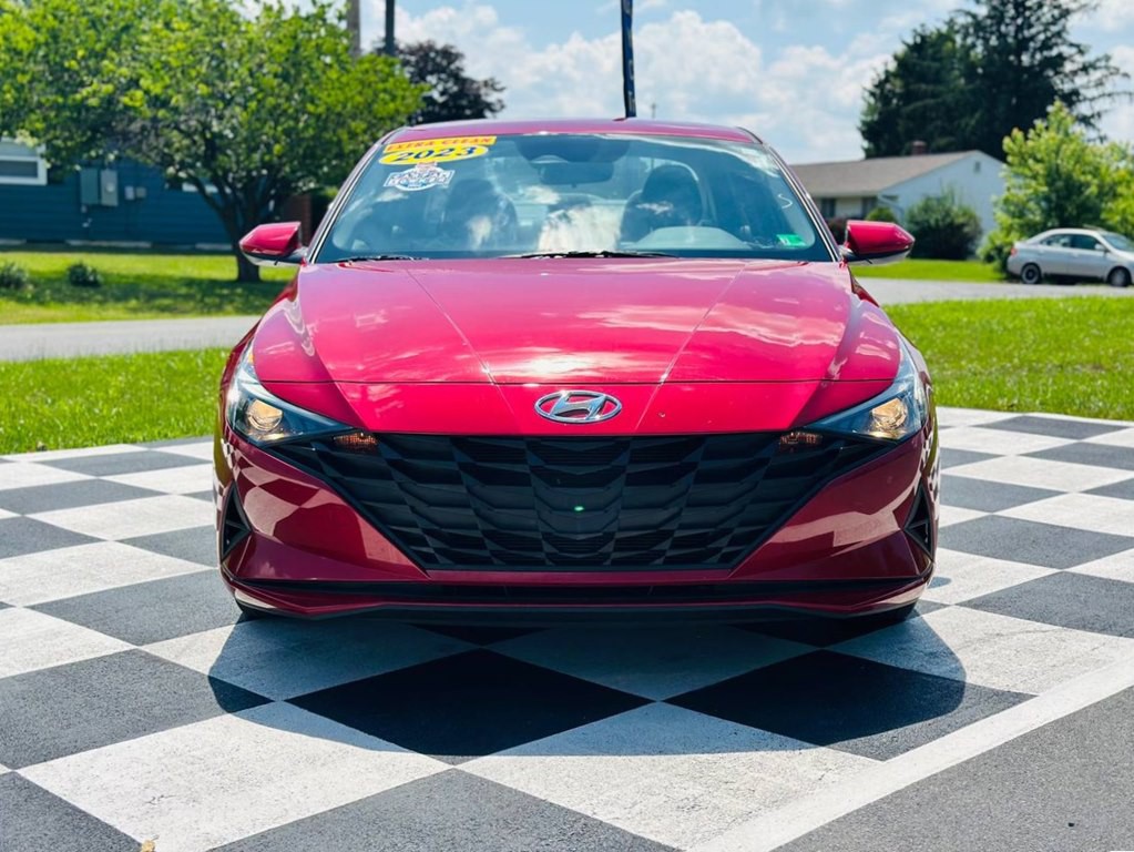 2023 Hyundai Elantra Image 3