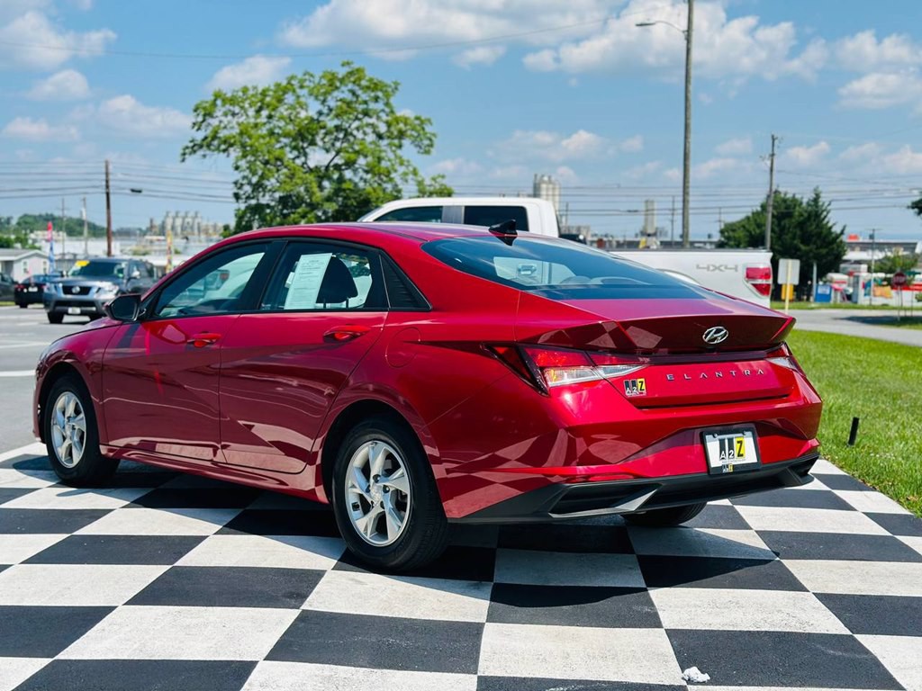 2023 Hyundai Elantra Image 7