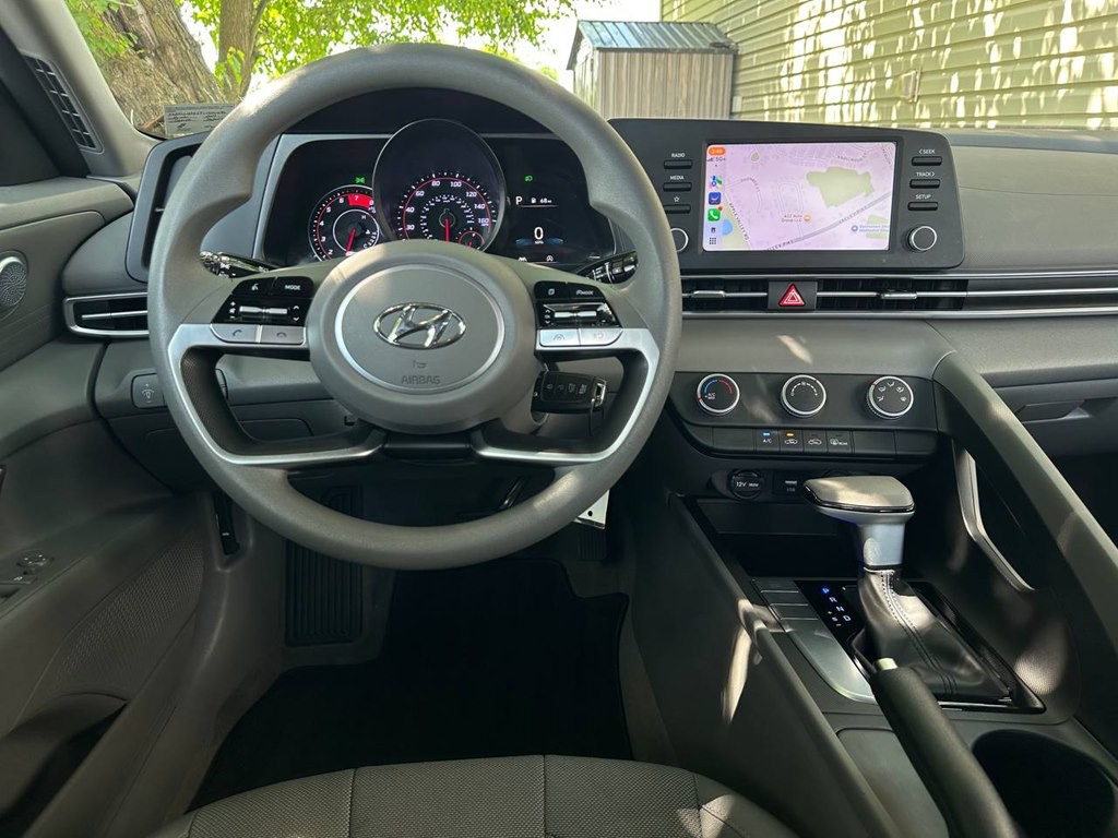 2023 Hyundai Elantra Image 19