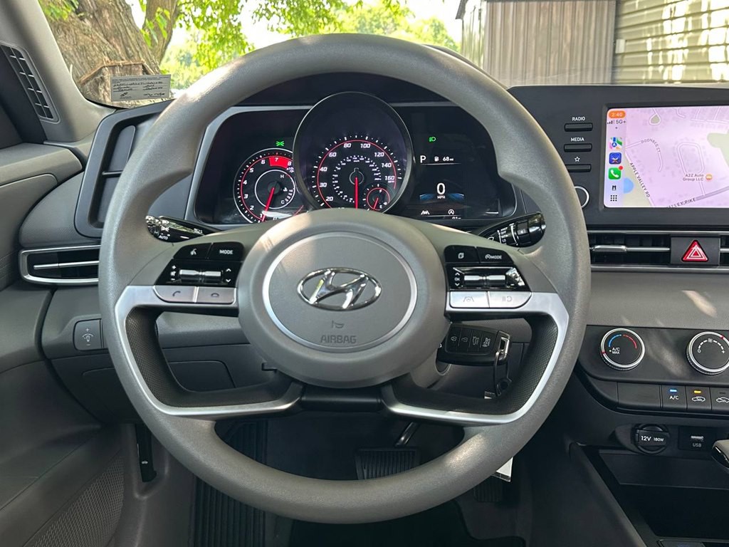 2023 Hyundai Elantra Image 20