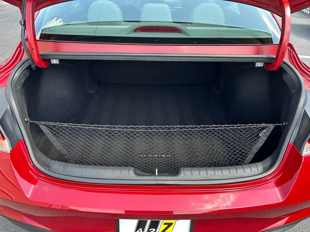 2023 Hyundai Elantra Image 34