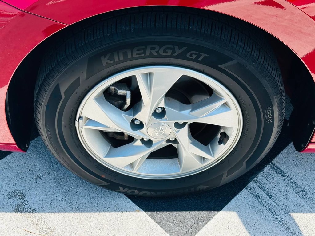 2023 Hyundai Elantra Image 36