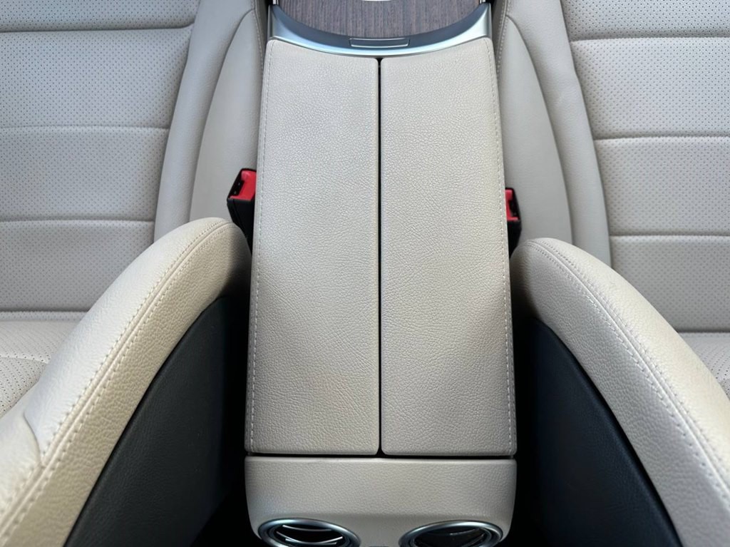 2021 Mercedes-Benz C-Class Image 30