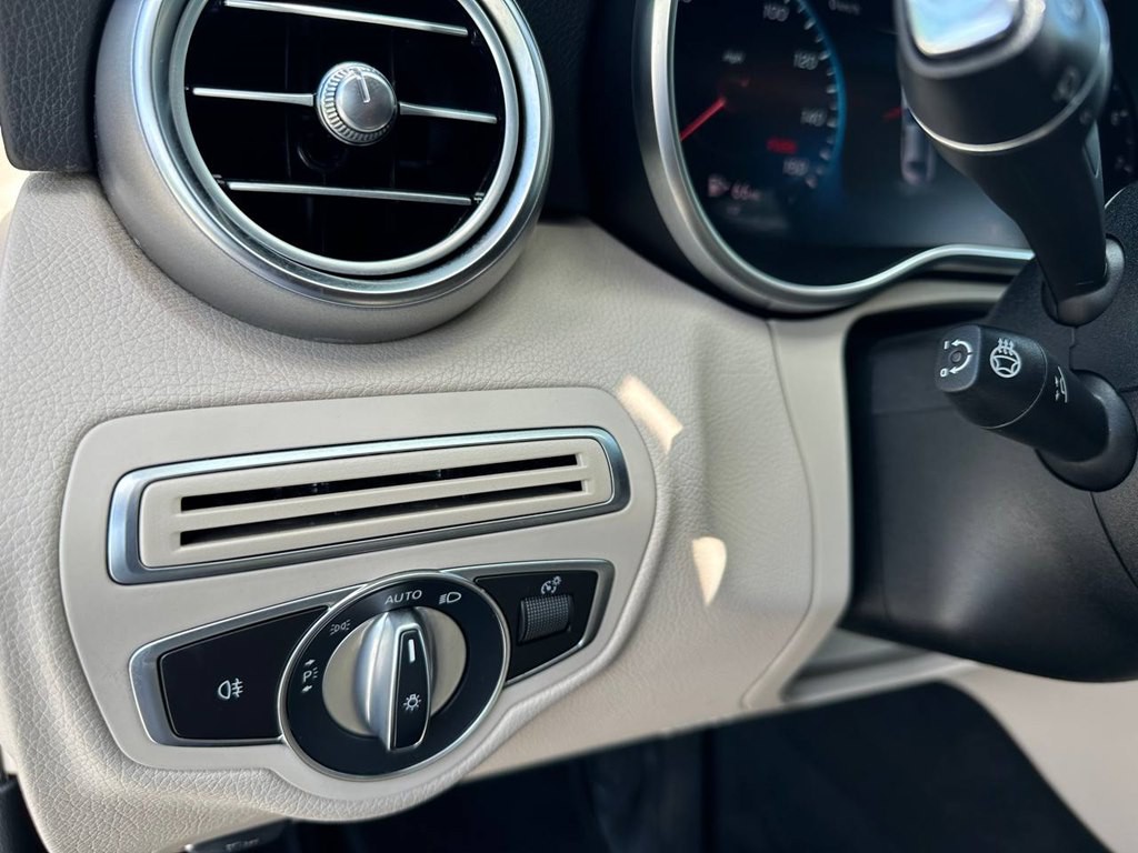 2021 Mercedes-Benz C-Class Image 33